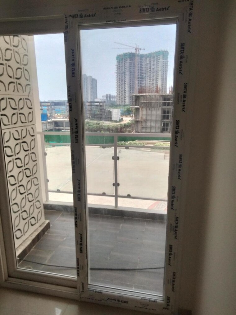 Balcony, 3c-lotus-zing 3 Bedroom 1600 Sq.Ft. Apartment In Sector 168 Noida 9625019