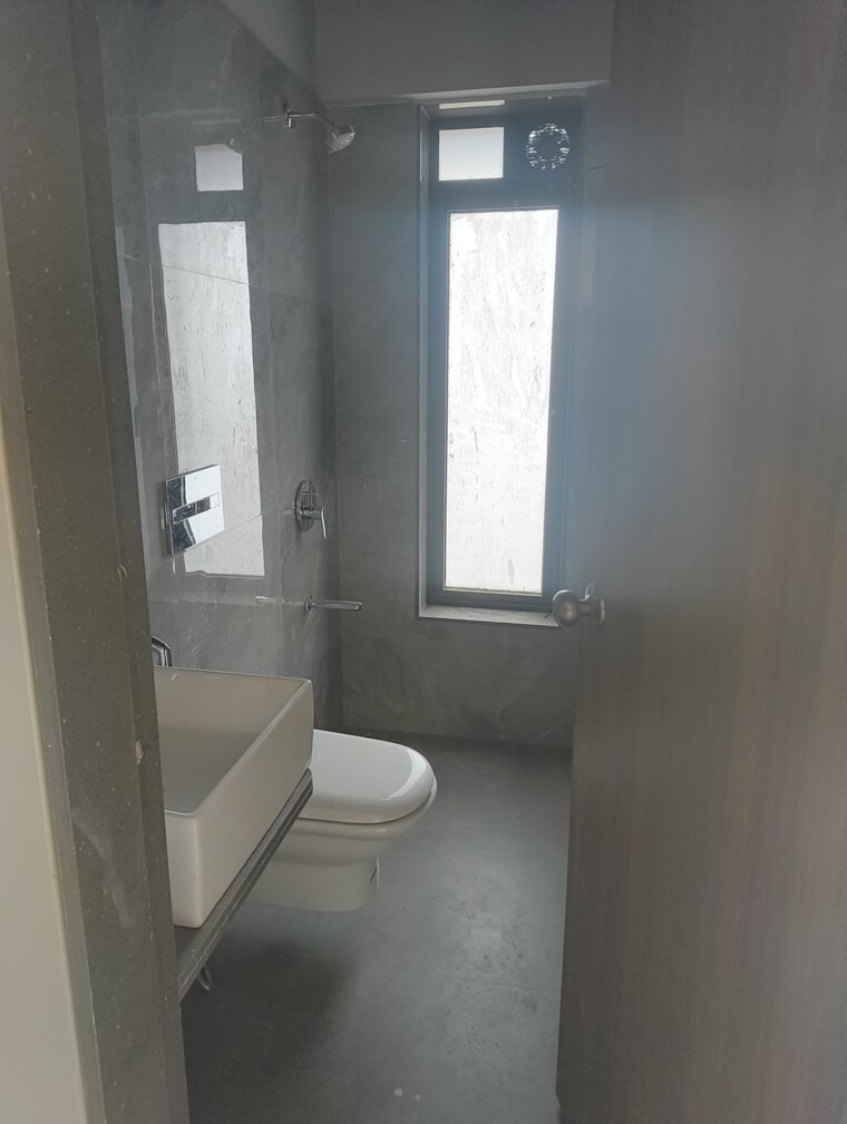 Bathroom, radhika-chs-goregaon 2 Bedroom 750 Sq.Ft. Apartment In Goregaon East Mumbai 9625029