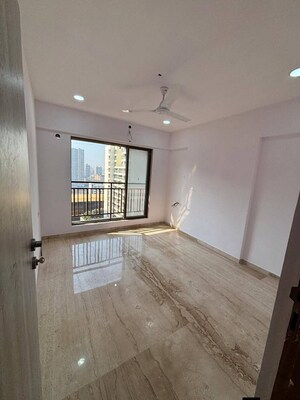 Room in 2 BHK Apartment at Andheri West – for Rent