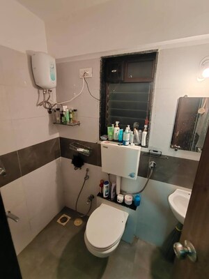 Attached Bathroom in 1 BHK Apartment at Andheri West – for Rent