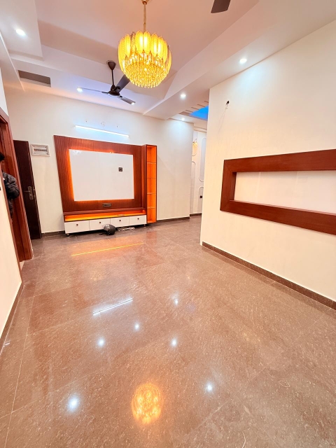 2 BHK 875 Sq.Ft. Apartment in Ajnara Le Garden