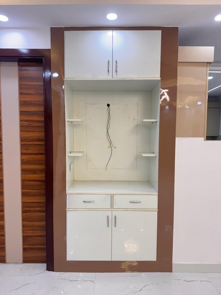 undefined, vipin garden 3 Bedroom 130 Sq.Yd. Builder Floor In Vipin Garden Delhi 9625070