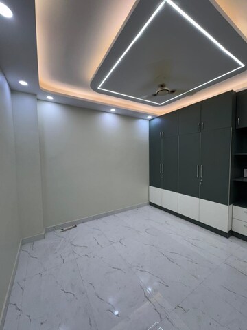 Room in 3 BHK Builder Floor at Vipin Garden – for Sale