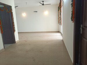 Room in 3 BHK Apartment at Lotus Panache, Sector 110 – for Rent