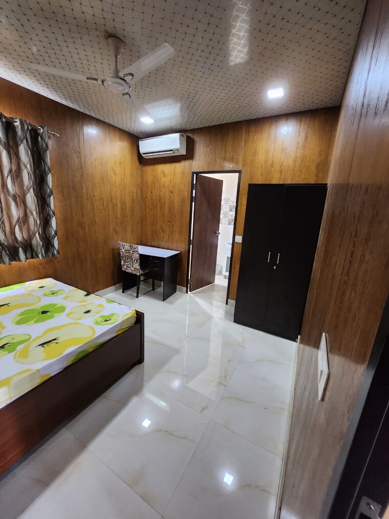 Bedroom, east of kailash 2 Bedroom 1000 Sq.Ft. Builder Floor In East Of Kailash Delhi 9625053
