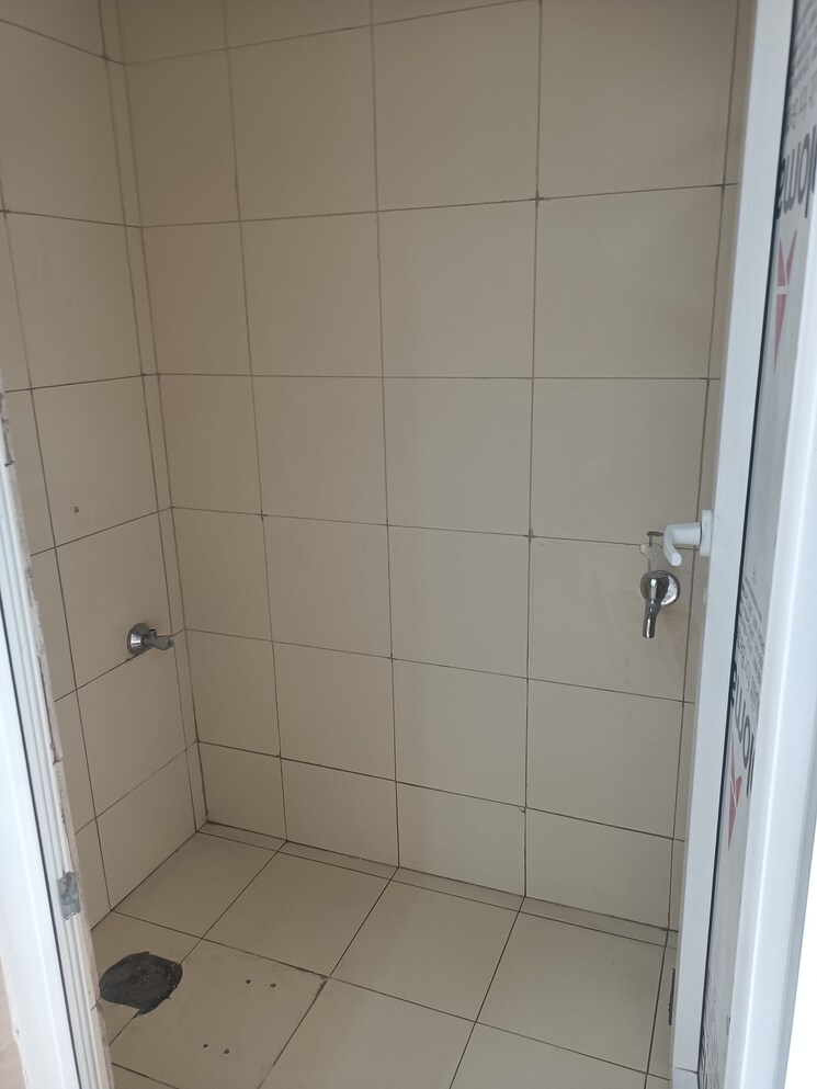 Bathroom, lotus-panache 3 Bedroom 1719 Sq.Ft. Apartment In Sector 110 Noida 9625063