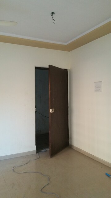 Room in 1 BHK Apartment at Poonam Sagar Complex, Mira Road – for Sale