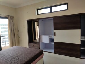 Room in 2 BHK Apartment at K Raheja Interface Heights, Malad West – for Sale