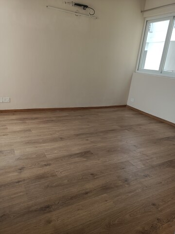 Room in 3 BHK Apartment at Lotus Panache, Sector 110 – for Rent