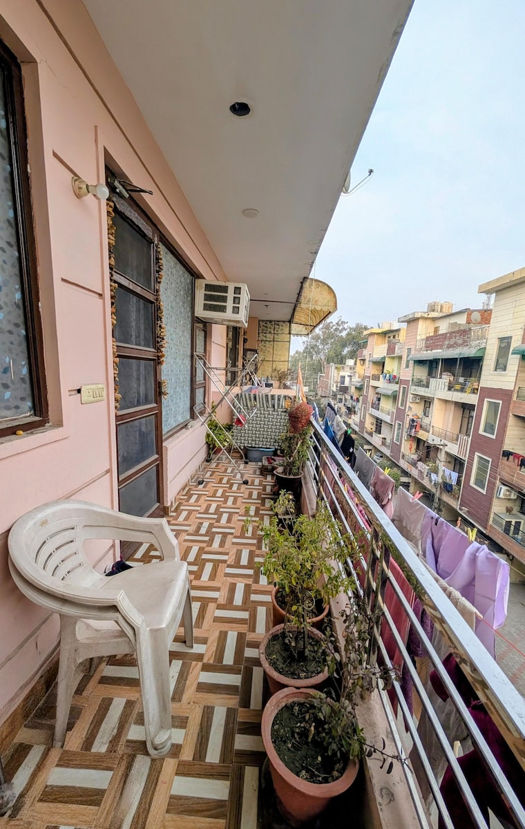 Balcony, guru-nanak-enclave 3 Bedroom 1000 Sq.Ft. Builder Floor In Dhakoli Zirakpur 9625095