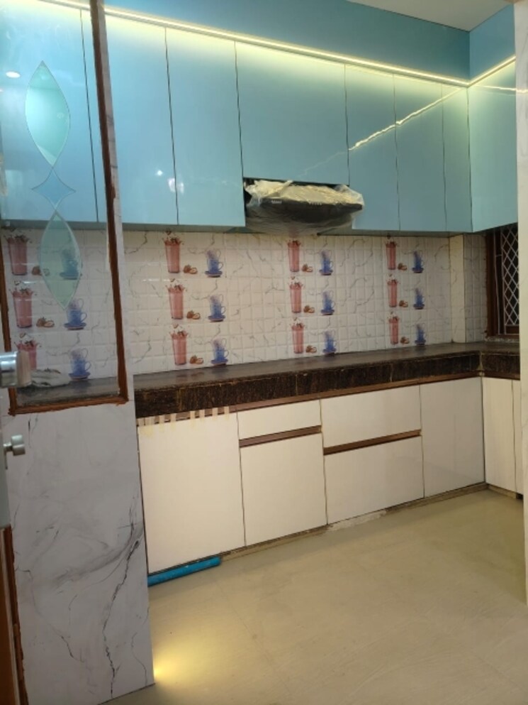 Kitchen, palam colony 3 Bedroom 1500 Sq.Ft. Apartment In Palam Colony Delhi 9625094
