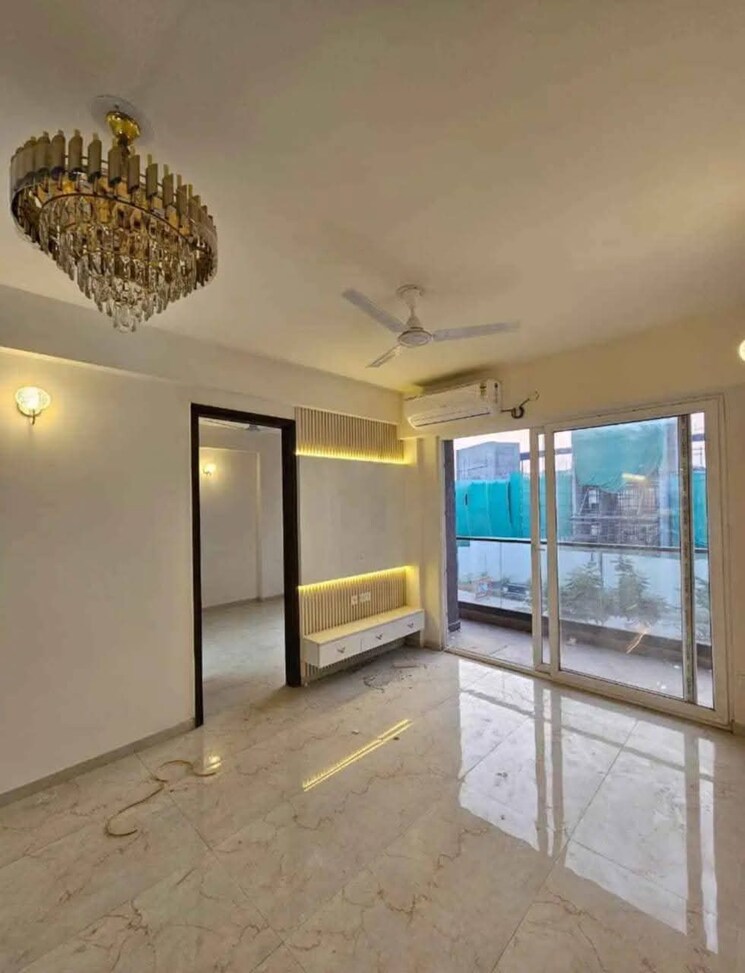 Room, smart-world-gems 2.5 Bedroom 1196 Sq.Ft. Builder Floor In Sector 89 Gurgaon 9625096