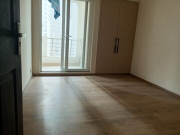 Room in 3 BHK Apartment at The 3C Lotus Panache, Sector 110 – for Rent