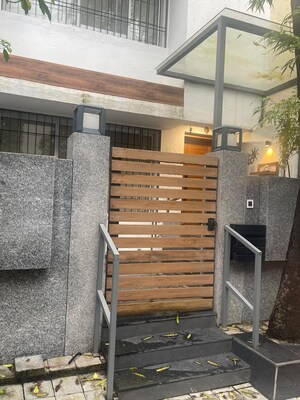 Parking in 4 BHK Apartment at Nerul Sector 17 – for Sale