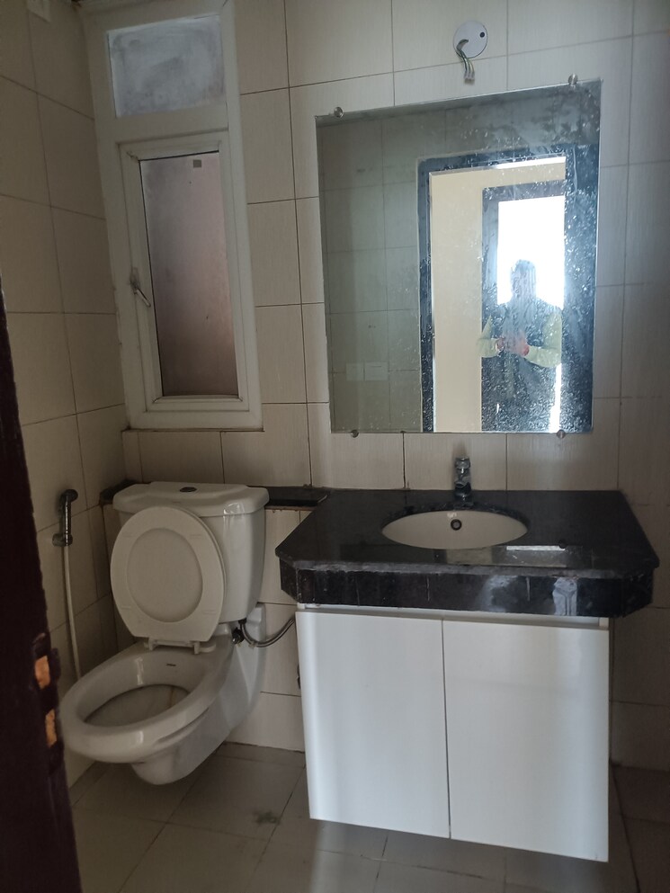 Bathroom, lotus-panache 3 Bedroom 1529 Sq.Ft. Apartment In Sector 110 Noida 9625116