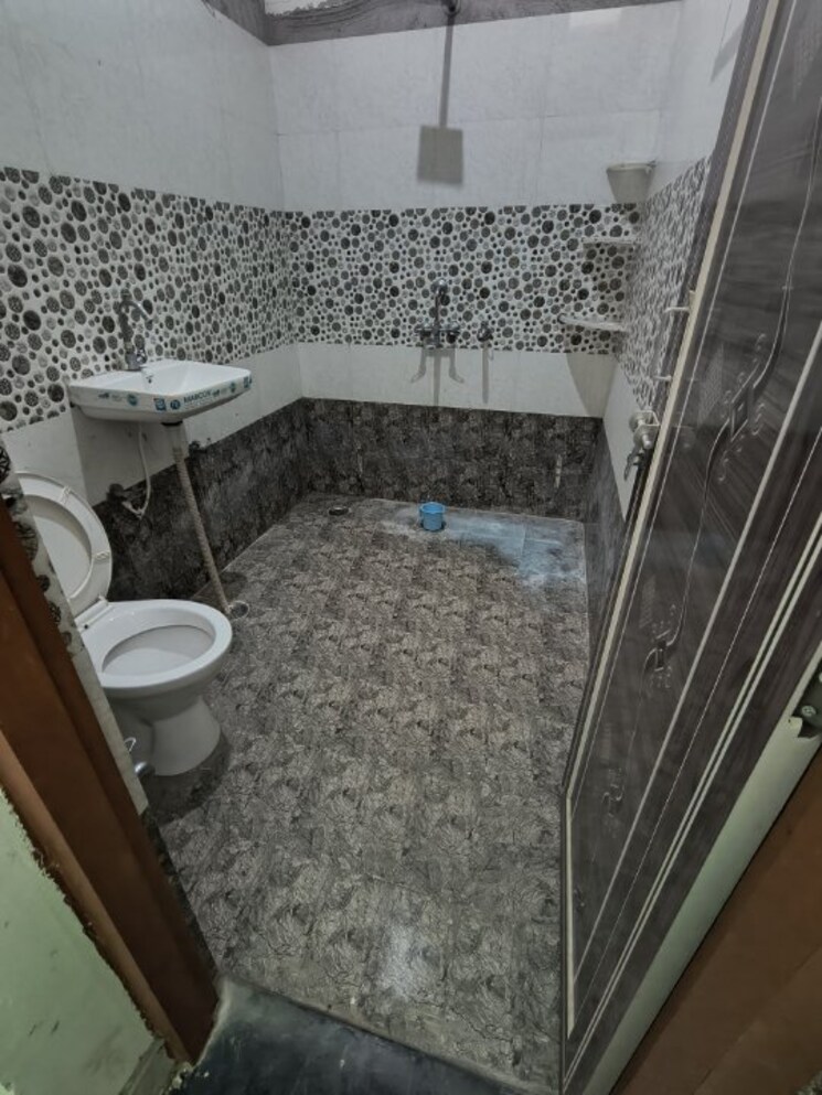 Bathroom, kamta 2 Bedroom 1000 Sq.Ft. Independent House In Kamta Lucknow 9625110