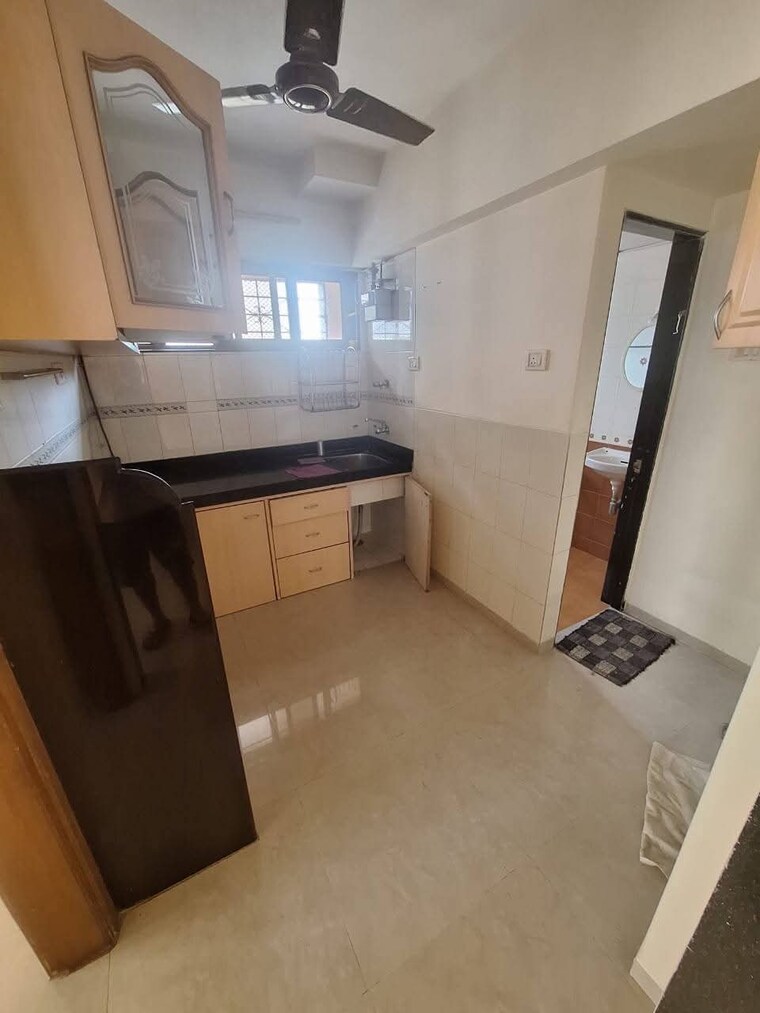 Kitchen, azad nagar 2 Bedroom 700 Sq.Ft. Apartment In Azad Nagar Mumbai 9625126