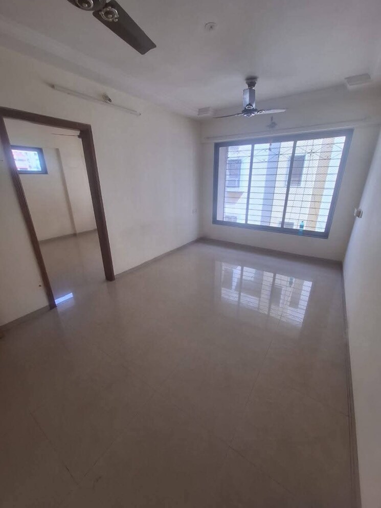 Room, azad nagar 2 Bedroom 700 Sq.Ft. Apartment In Azad Nagar Mumbai 9625126