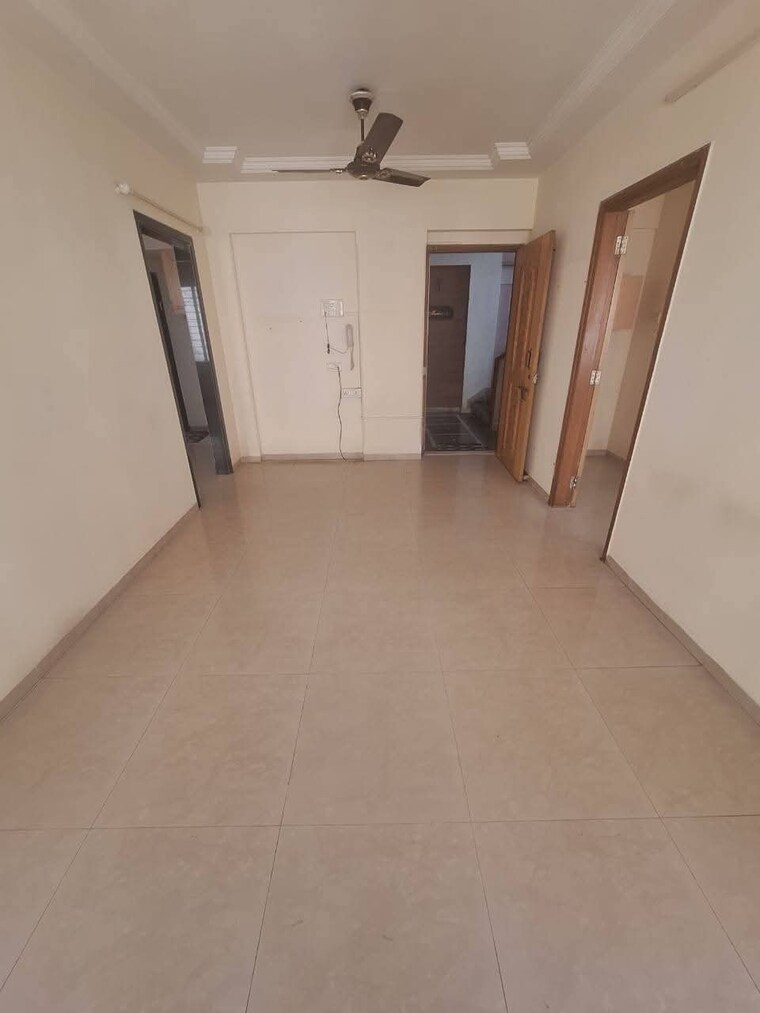 Room, azad nagar 2 Bedroom 700 Sq.Ft. Apartment In Azad Nagar Mumbai 9625126