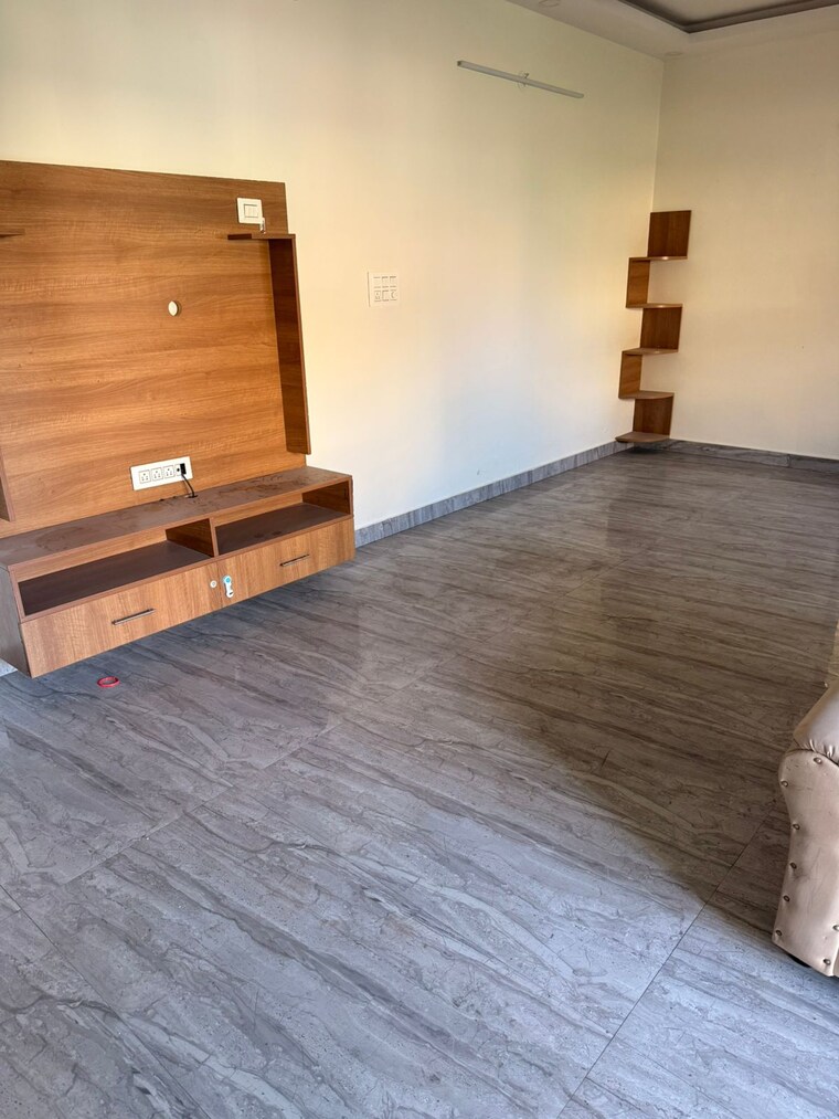 Room, byrathi 2 Bedroom 1100 Sq.Ft. Apartment In Byrathi Bangalore 9625122