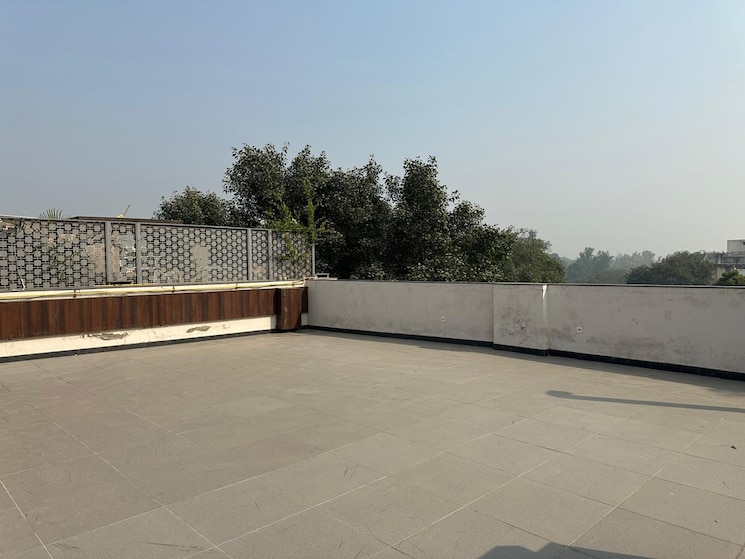 Terrace, vasant vihar 4 Bedroom 5400 Sq.Ft. Apartment In Vasant Vihar Delhi 9625130