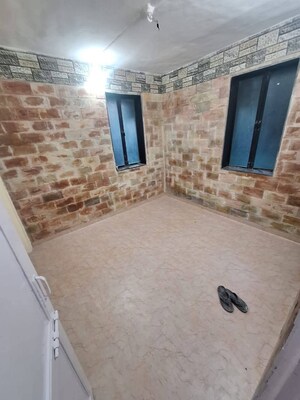 Room in 2 BHK Apartment at Andheri West – for Rent