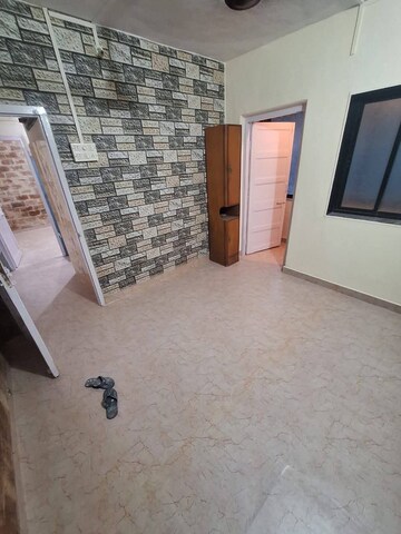 Room in 2 BHK Apartment at Andheri West – for Rent