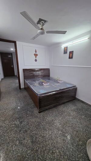 1 BHK Builder Floor For Rent in Lajpat Nagar I