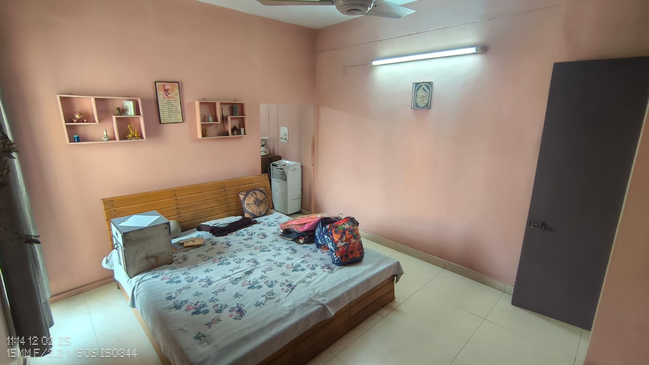 3 BHK Apartment For Rent in C Block Golf View Apartme