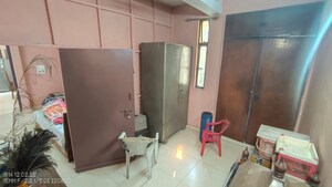 Room in 3 BHK Apartment at Saket – for Rent