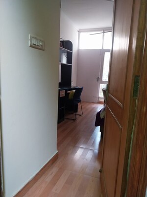 Furnished Amenities in 3 BHK Apartment at Saket – for Rent