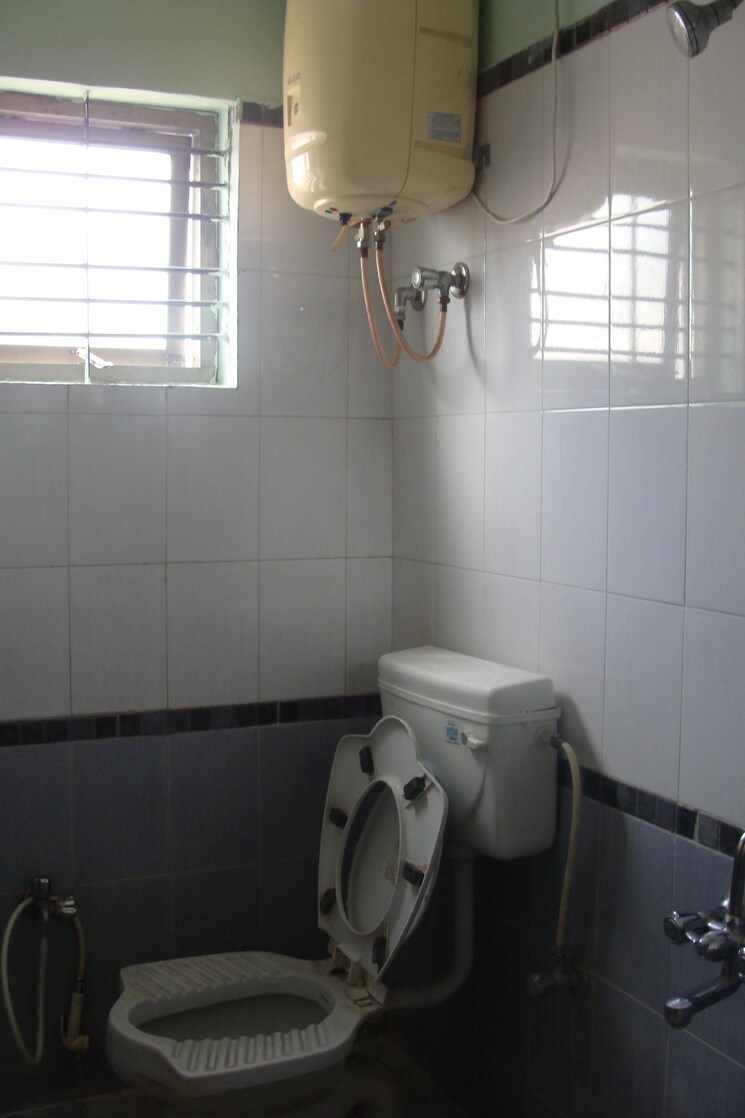 Bathroom, ganga nagar 1 Bedroom 679 Sq.Ft. Independent House In Ganga Nagar Bangalore 9625170