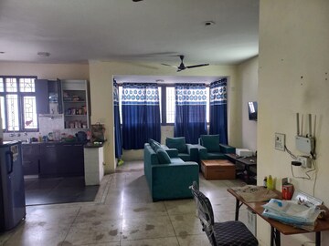 Living Room in 3 BHK Builder Floor at Sushant Lok 3, Sector 57 – for Rent