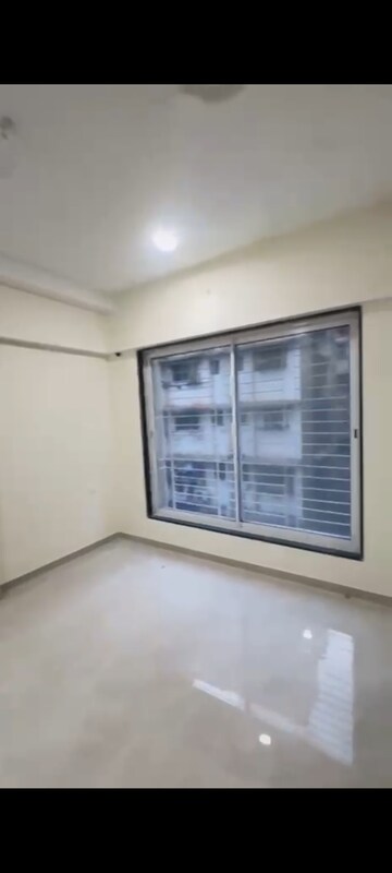 Room in 1 BHK Apartment at Ghatkopar East – for Rent