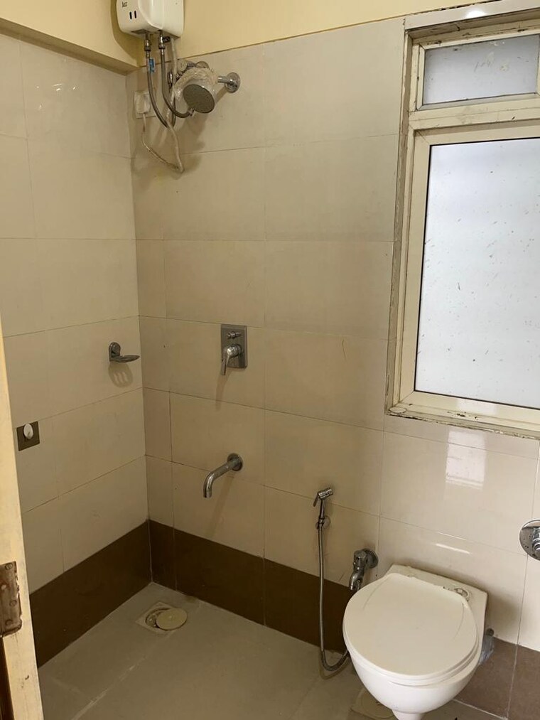 Bathroom, govardhangiri 3 Bedroom 829 Sq.Ft. Apartment In Goregaon West Mumbai 9625275