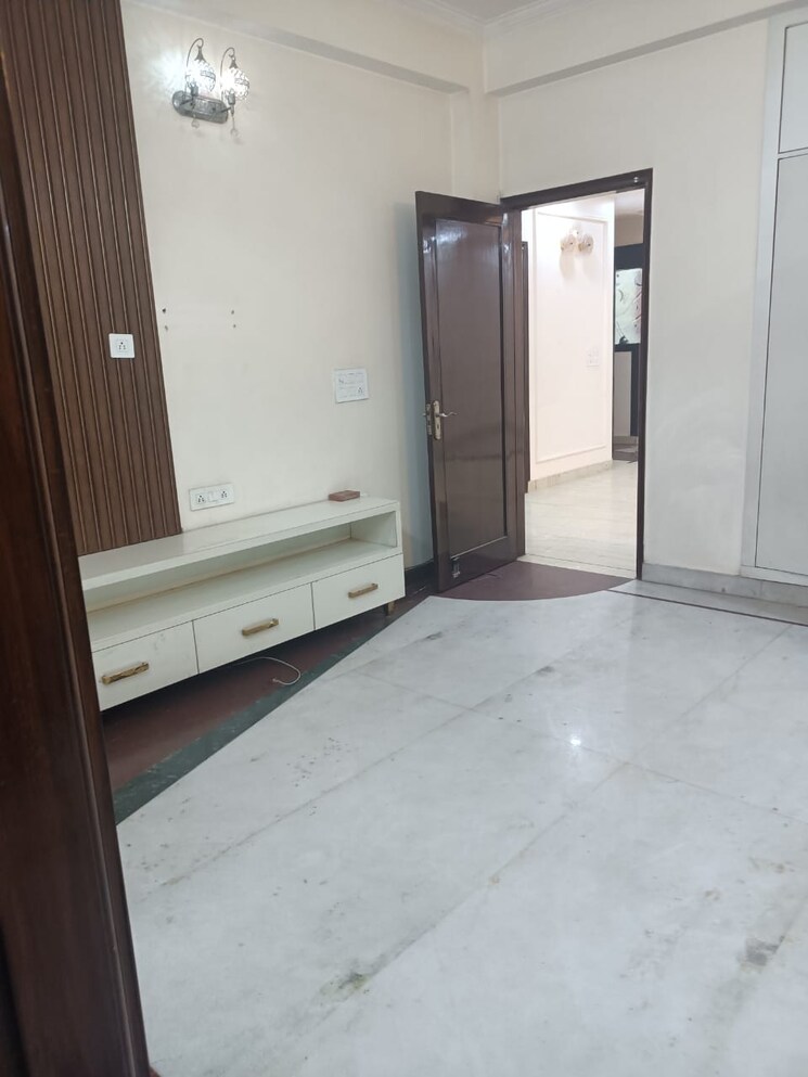 Bedroom, ramprastha colony 3 Bedroom 2000 Sq.Ft. Builder Floor In Ramprastha Colony Ghaziabad 9625311