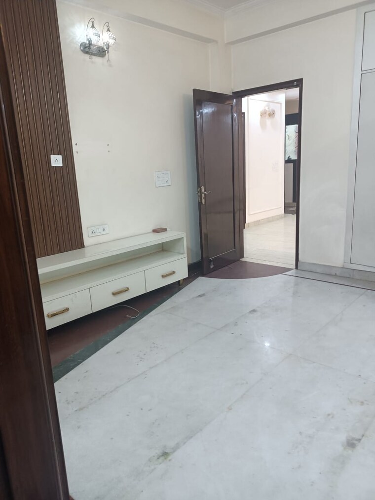 Bedroom, ramprastha colony 3 Bedroom 2000 Sq.Ft. Builder Floor In Ramprastha Colony Ghaziabad 9625311