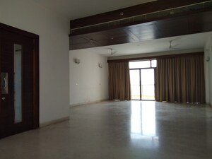 3.5 BHK Apartment For Rent in DLF The Crest, Sector 54