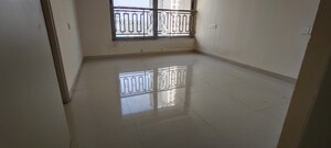 Room in 3 BHK Apartment at Hiranandani Fortune City, New Panvel – for Rent