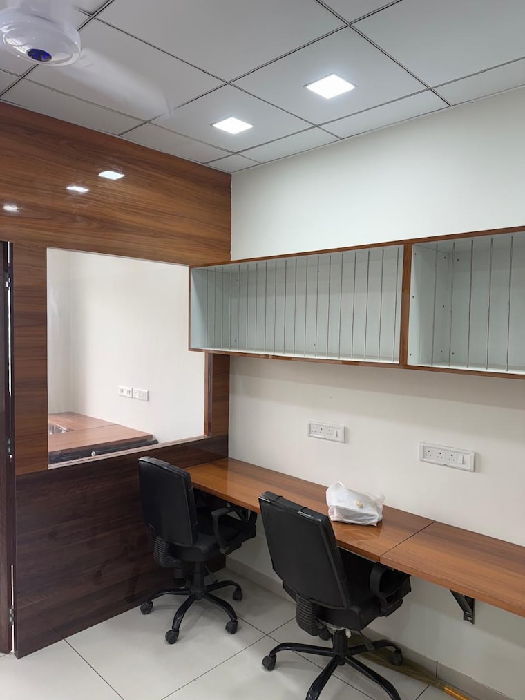 Team Area, sama savli road Commercial Office Space 400 Sq.Ft. In Sama Savli Road Vadodara 9625343