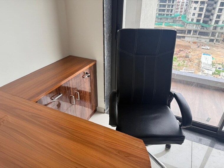 Team Area, sama savli road Commercial Office Space 400 Sq.Ft. In Sama Savli Road Vadodara 9625343