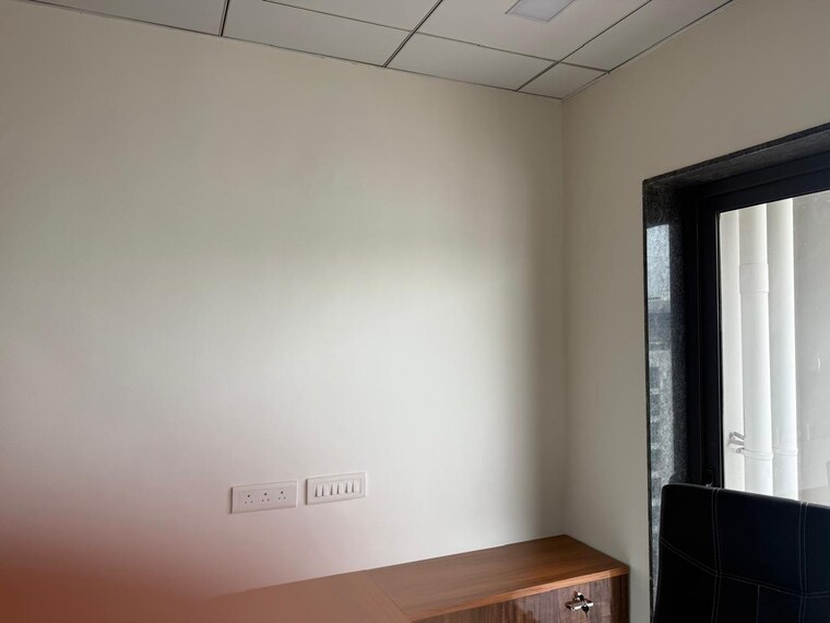 Other, sama savli road Commercial Office Space 400 Sq.Ft. In Sama Savli Road Vadodara 9625343