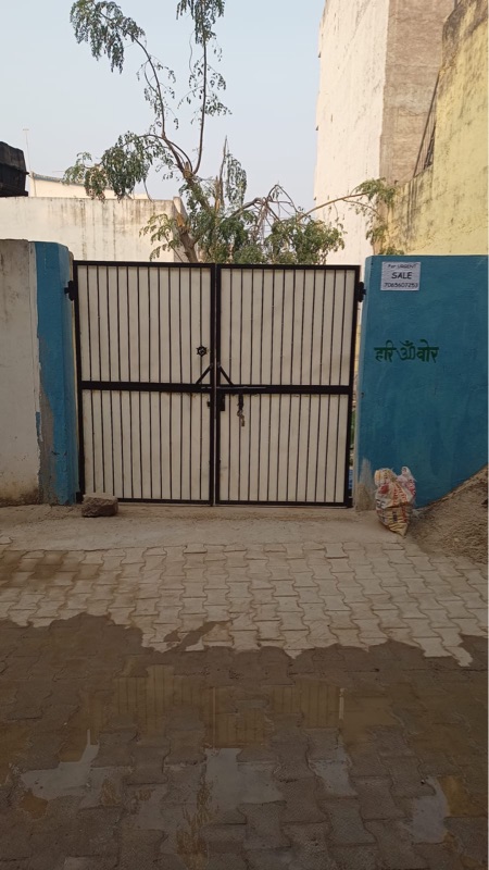 Plot For Sale in Maruti Kunj