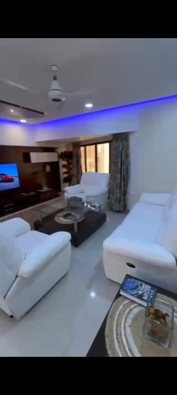 Living Room in 3 BHK Apartment at Best Complex Andheri West, Andheri West – for Rent