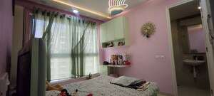 Room in 1 BHK Apartment at Hiranandani Fortune City, New Panvel – for Sale