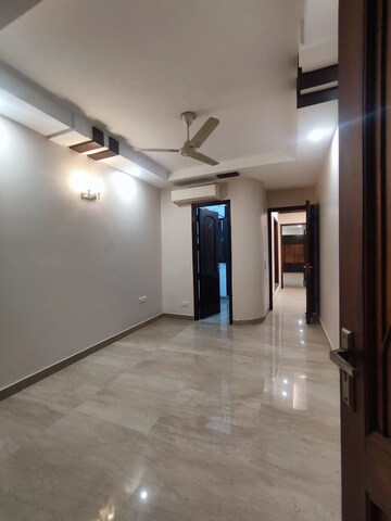 Room in 3 BHK Builder Floor at Shivalik Colony – for Rent