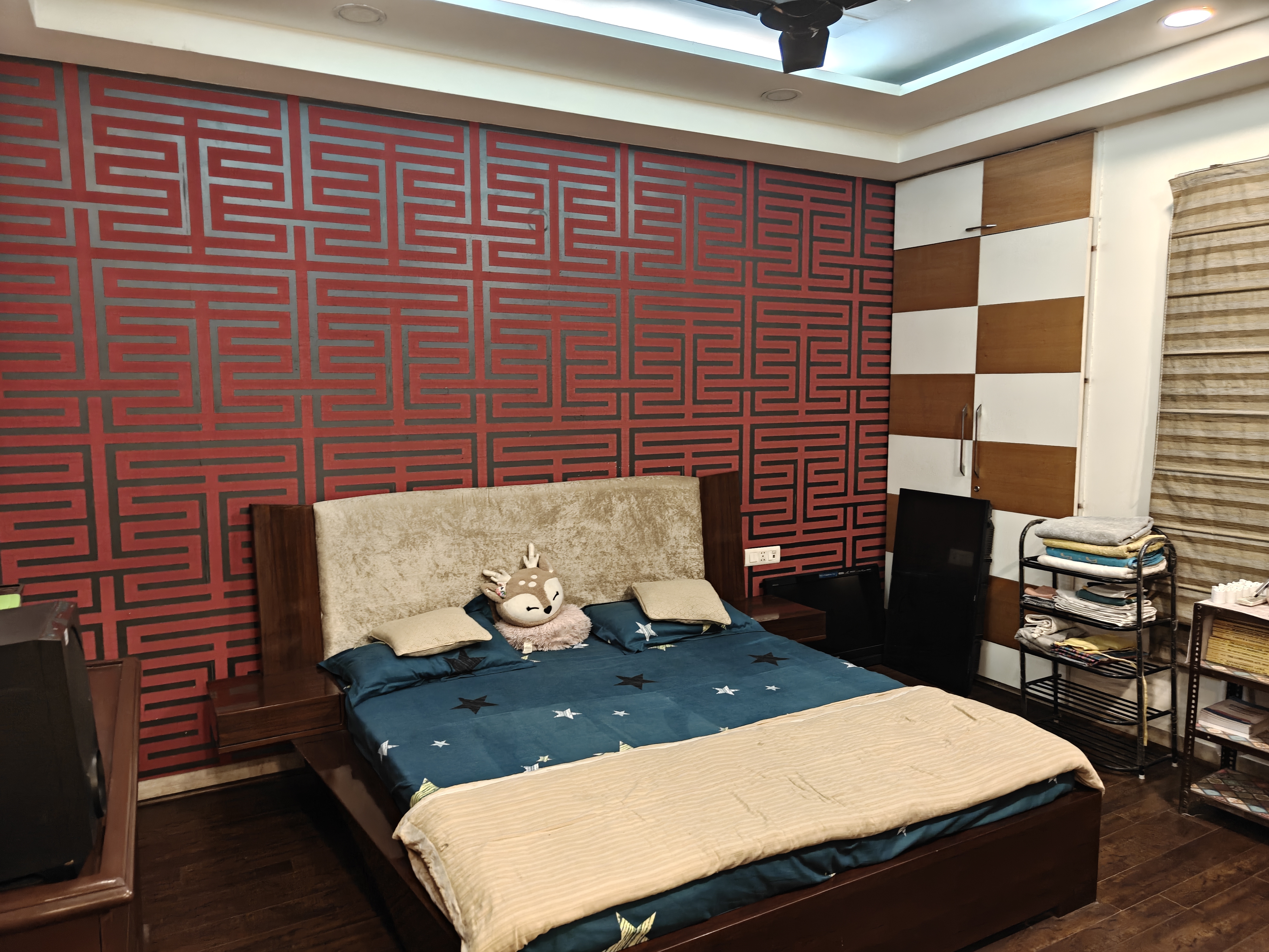 4 BHK + Servant Room Builder Floor For Sale in Gujranwala Town