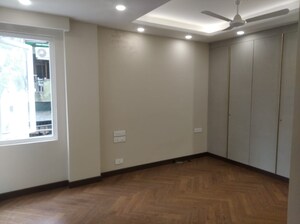 Room in 3 BHK Builder Floor at Boutique Residential Apartments A-10, Gulmohar Park – for Rent