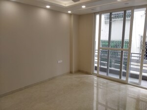 Room in 3 BHK Builder Floor at Boutique Residential Apartments A-10, Gulmohar Park – for Rent
