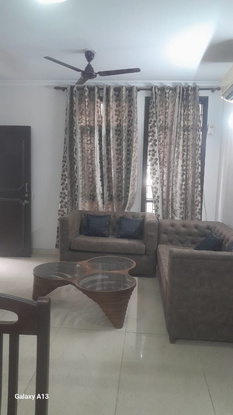 Living Room, unitech-south-city-ii 2.5 Bedroom 1480 Sq.Ft. Builder Floor In Sector 50 Gurgaon 9625373